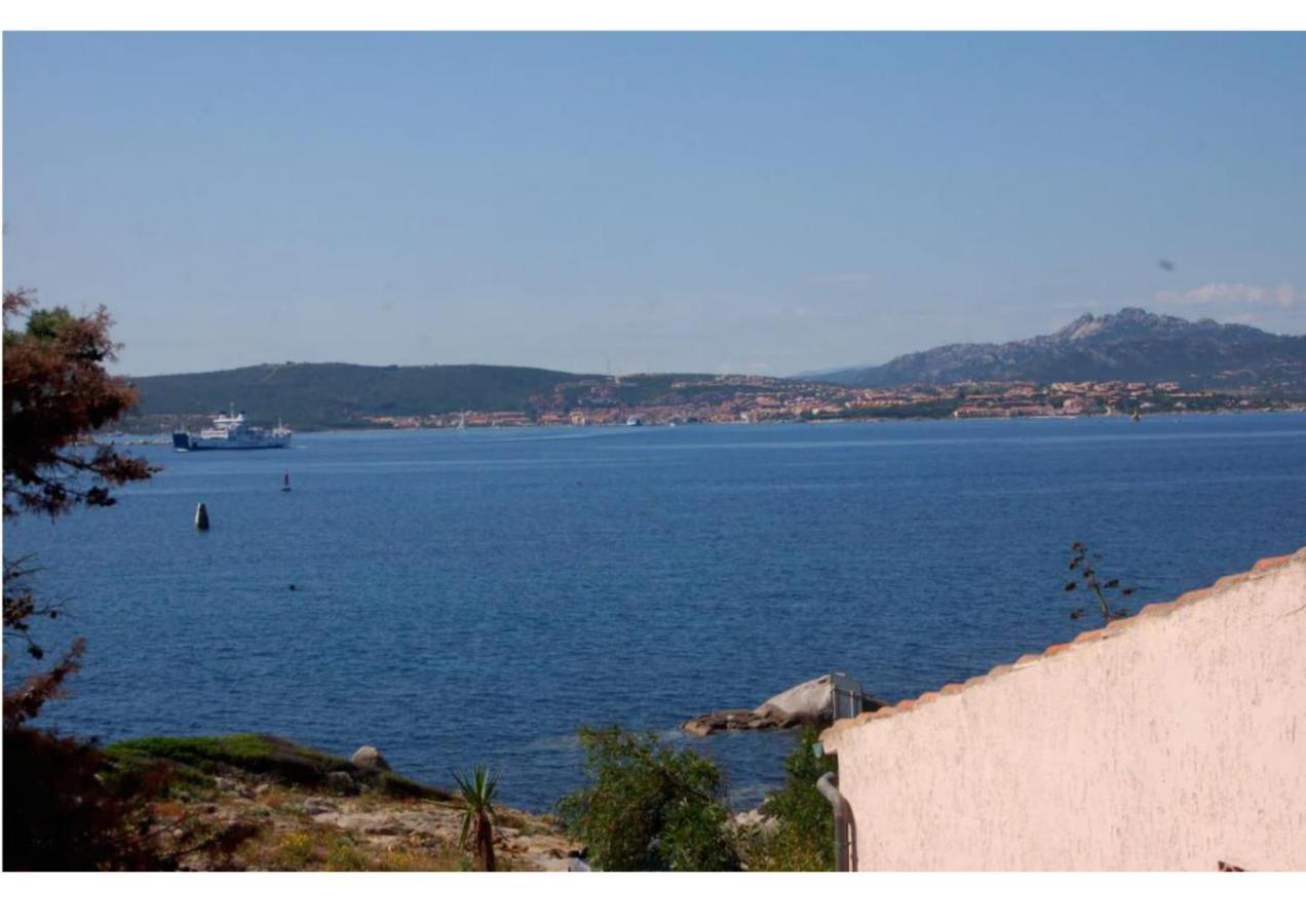 Casa Vacanze A Pochi Passi Dal Mare La Maddalena  Eksteriør billede
