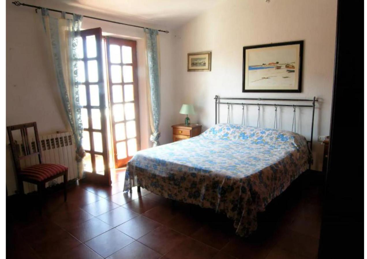 Casa Vacanze A Pochi Passi Dal Mare La Maddalena  Eksteriør billede