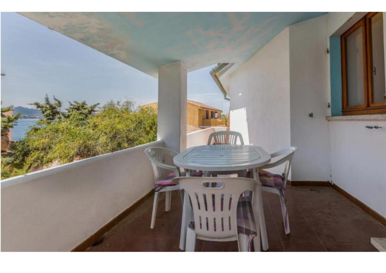 Casa Vacanze A Pochi Passi Dal Mare La Maddalena  Eksteriør billede
